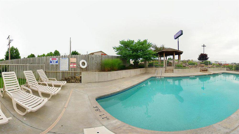 Sleep Inn & Suites Lake Of The Ozarks Camdenton Exterior foto